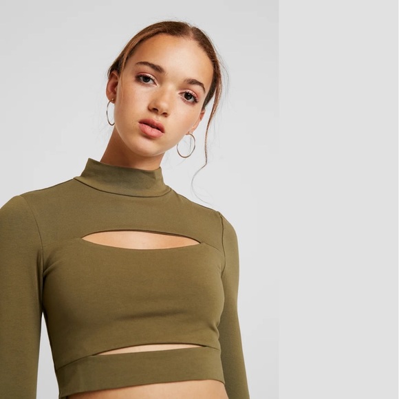 Tiger Mist ‘Shecki’ Cutout Cropped Top - Picture 5 of 9